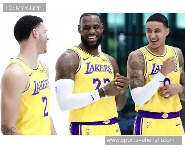 里夫斯分享与东詹并肩作战的感受与三位无私创造者的默契配合