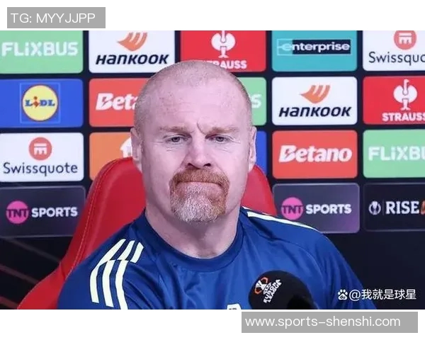 戴奇怒斥裁判判罚不公怀特被推倒后失球影响比赛结果不可原谅