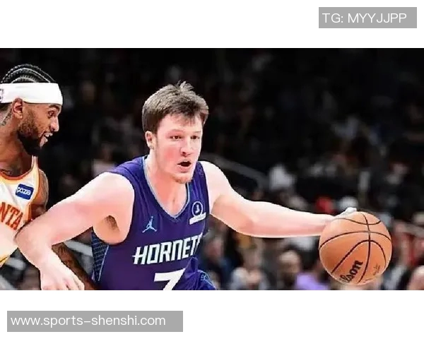 克尼佩尔半场表现出色砍下16分却因崴脚提前离场令人惋惜