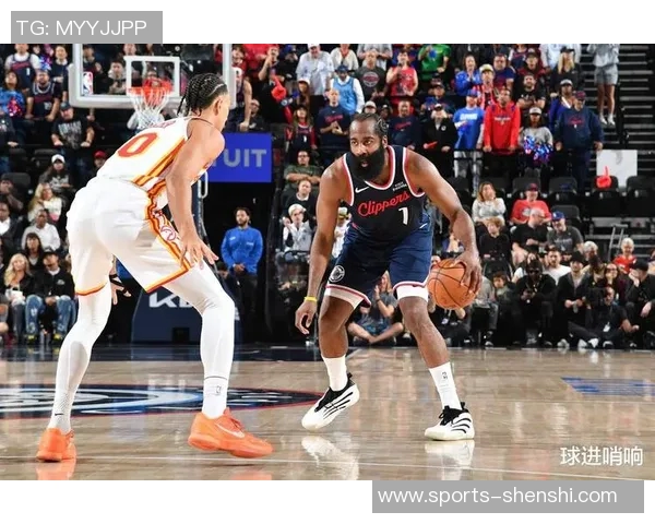 哈登带伤出战引争议卢指导强调尊重球员的比赛意愿